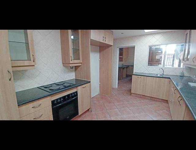 5 BEDROOM PROPERTY TO RENT IN RIETONDALE